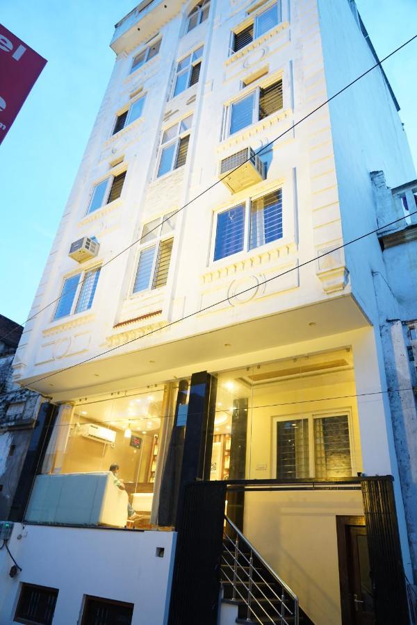Palace 3* Varanasi